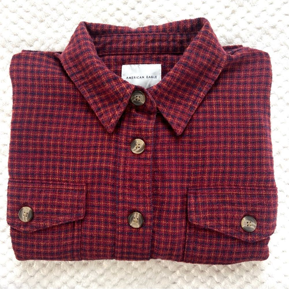 American Eagle Red Plaid Button-Up Cropped Lightweight Oversize Blouse SZ M - Picture 12 of 14